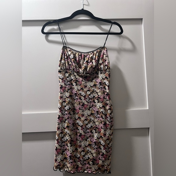 Forever 21 Multi Color Floral mini dress size small - Picture 1 of 3